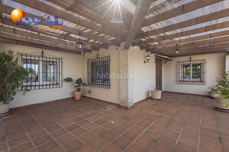 Foto ed59e59d-a51f-4389-9840-ac4056d80a57. Chalet  con parcela urbanizable en Atarfe