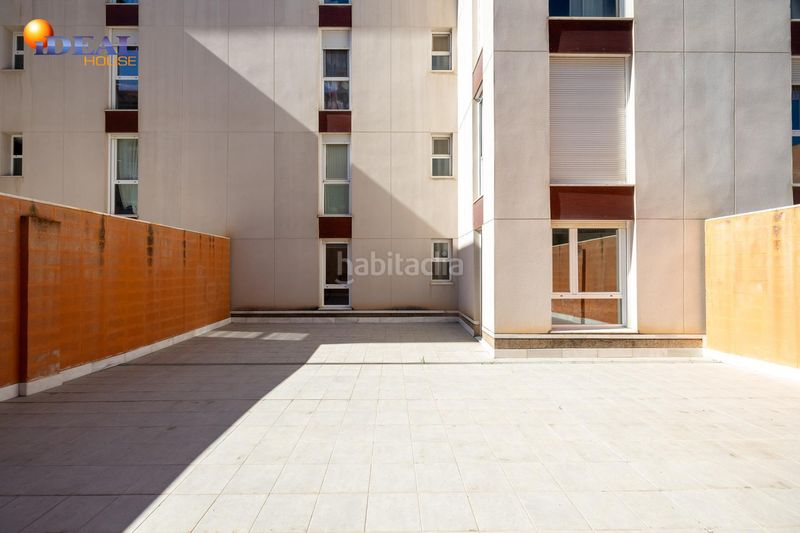 Foto c9c322cf-50ae-4244-83be-1f9ece9e8db5. Pis amb aparcament a Lancha del Genil Granada
