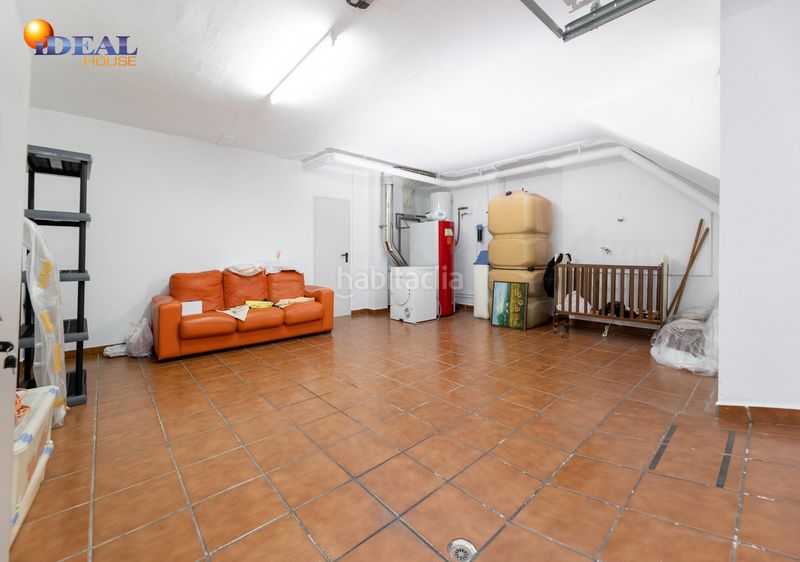 Foto d9fb6d86-55b7-4812-b4ef-1029c62f3312. Casa amb aparcament a Ogíjares