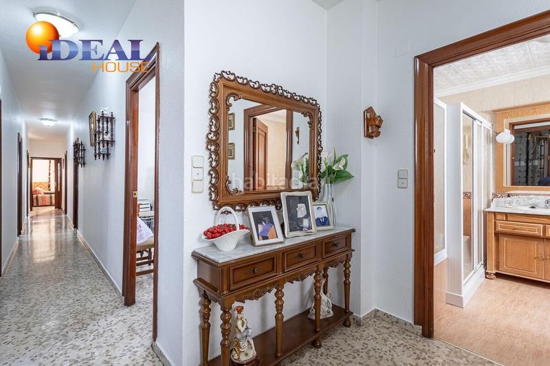 Foto 90406e8f-1832-460b-9b98-aafd2918c5b2. Local comercial oportunidad de inversión restaurante en funcionamiento vivienda de 9 dormitorios. polígono mercagranada. en Atarfe