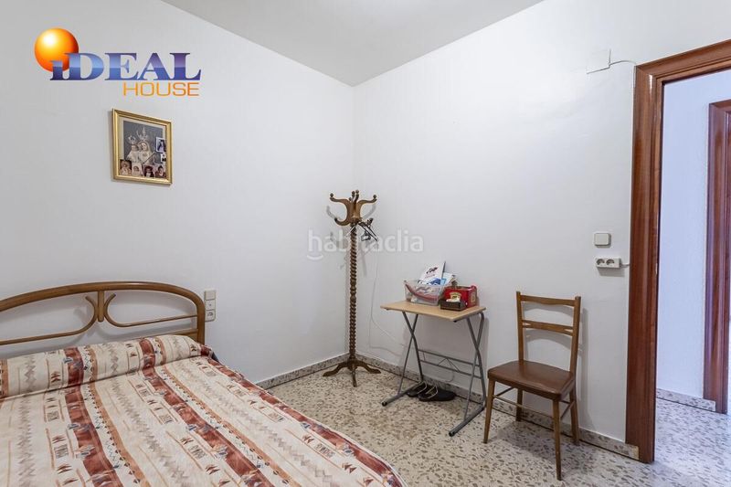 Foto ababf193-8c8e-4858-b7bb-d6a11cc964f4. Local comercial oportunidad de inversión restaurante en funcionamiento vivienda de 9 dormitorios. polígono mercagranada. en Atarfe