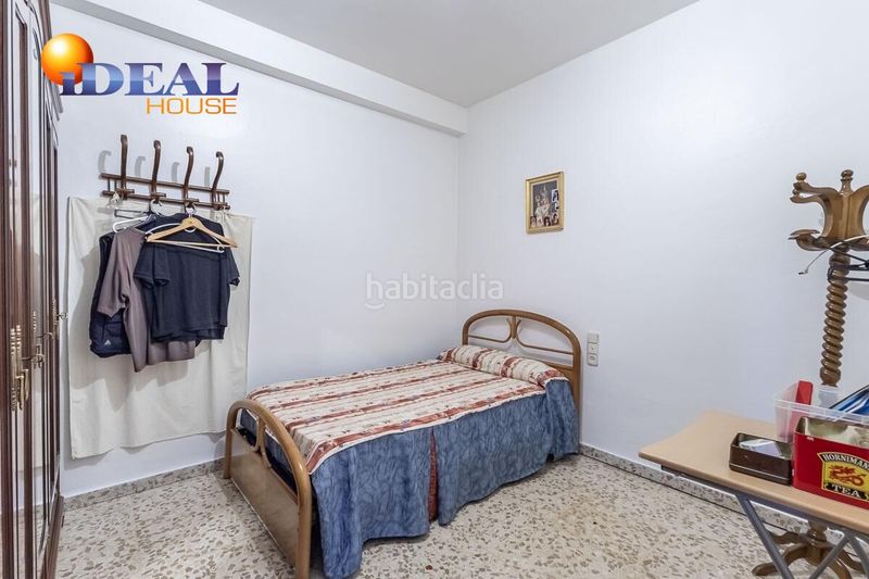 Foto b7ad2077-89b0-45d4-b751-a2654c660196. Local comercial oportunidad de inversión restaurante en funcionamiento vivienda de 9 dormitorios. polígono mercagranada. en Atarfe