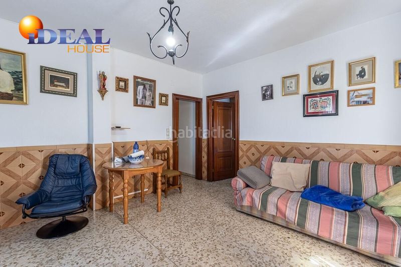Foto dbc1ffbb-1fd6-4aef-9f2f-2316f849e499. Local comercial oportunidad de inversión restaurante en funcionamiento vivienda de 9 dormitorios. polígono mercagranada. en Atarfe