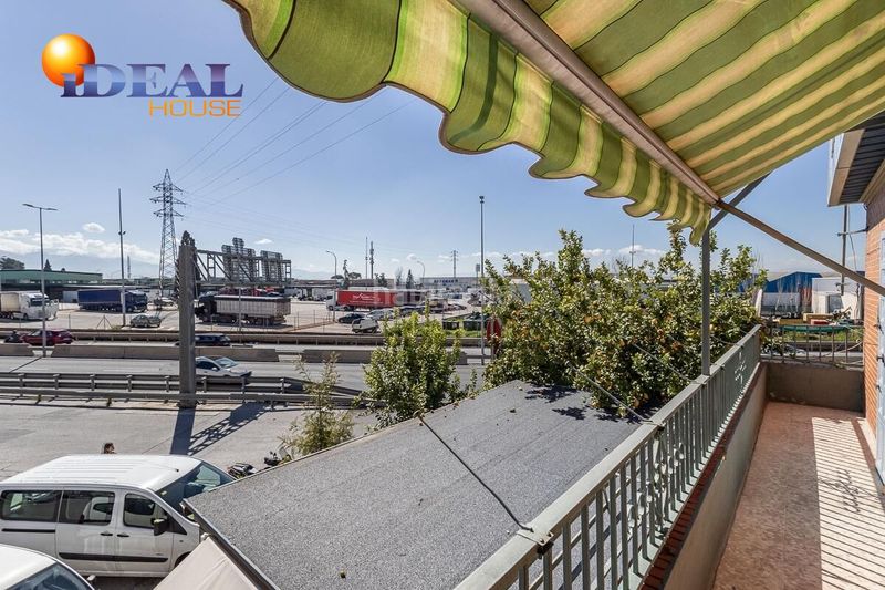 Foto f5613016-796a-4588-8f6b-0c0d99ad8b61. Local comercial oportunidad de inversión restaurante en funcionamiento vivienda de 9 dormitorios. polígono mercagranada. en Atarfe