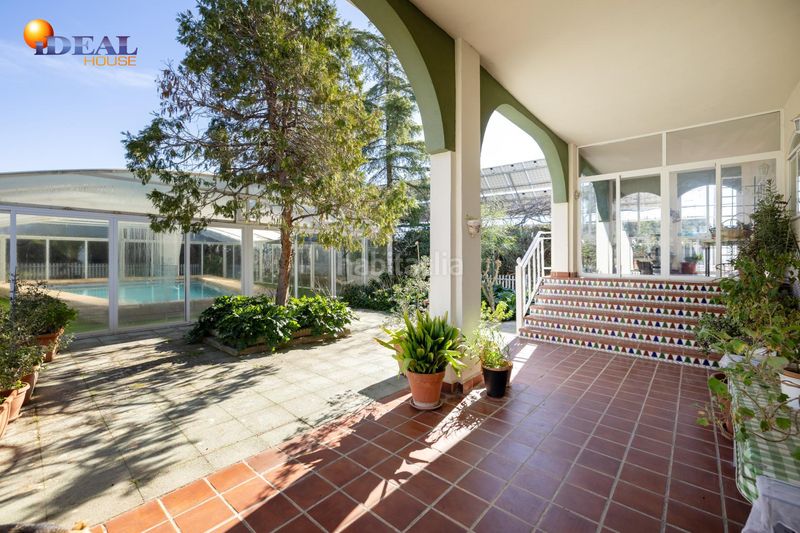 Foto 054b30a2-3002-4c6a-9904-50aeced3d4a1. Xalet amb piscina a Atarfe