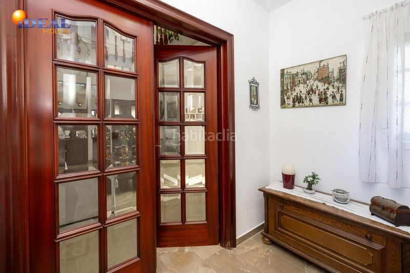 Foto 3b537402-2e6f-4493-b00f-011dd17a47fe. Xalet amb piscina a Atarfe