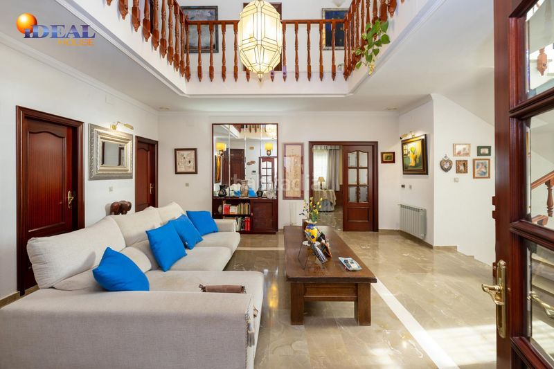 Foto 6fcfc8e2-b981-41d3-91bf-fba0677a0e6b. Xalet amb piscina a Atarfe