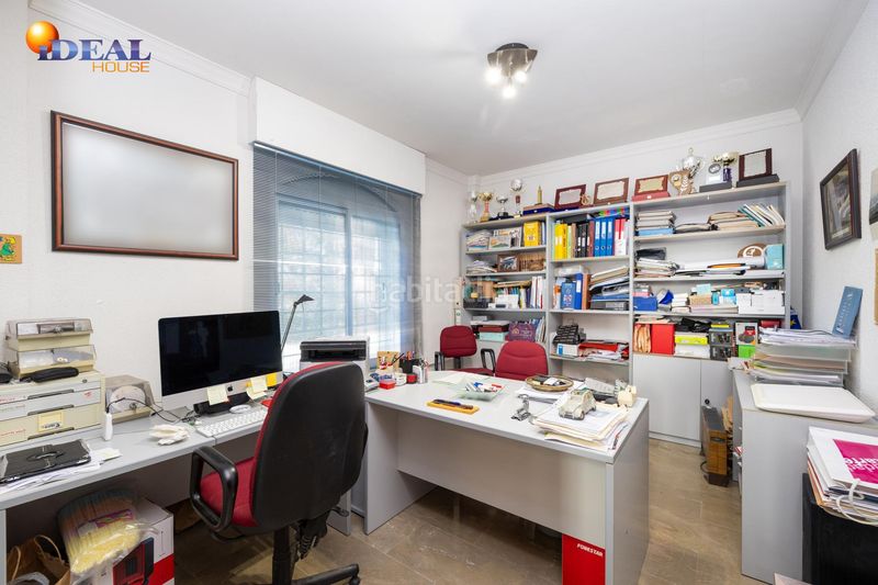 Foto eb3f4f1d-4ab2-4be5-8c75-8b286d0145da. Xalet amb piscina a Atarfe