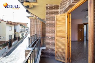 Casa en La Zubia Ciudad. Espectacular vivienda en la mejor zona de la zubia.