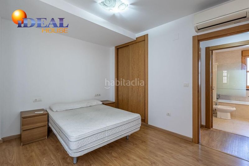 Foto c6e0e9d7-5fc7-41d5-b2d3-125540bdc187. Dúplex a San Ildefonso Granada