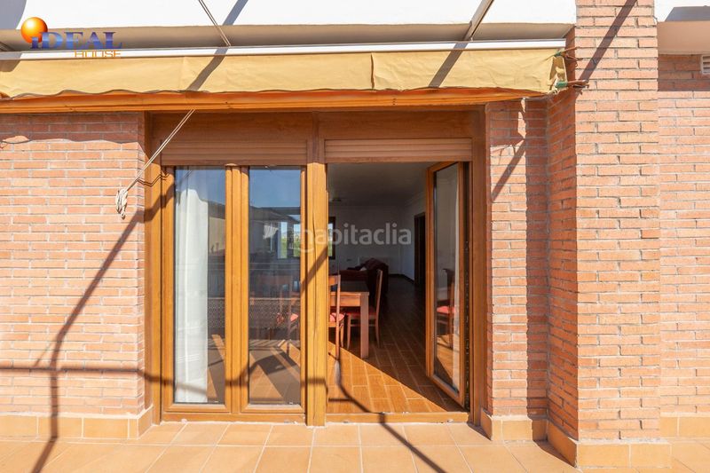 Foto a65faecd-3219-4952-bf58-056182556eb7. Casa amb aparcament a Peligros