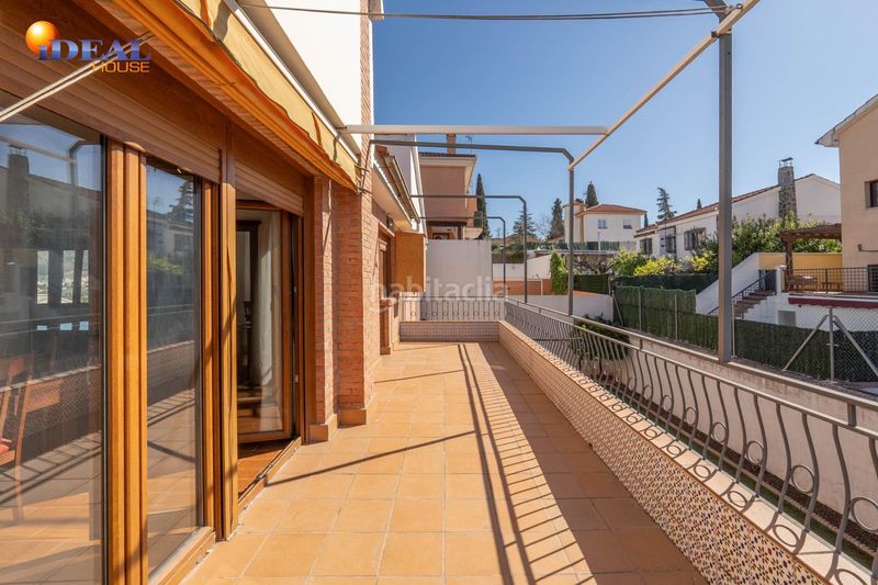Foto aab6aaec-4020-4398-8945-eca24ee5ad27. Casa amb aparcament a Peligros