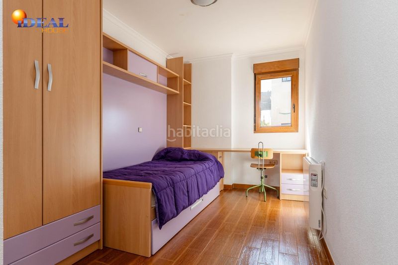 Foto b0a08853-fe9c-4600-94fe-4da2cd841512. Casa amb aparcament a Peligros