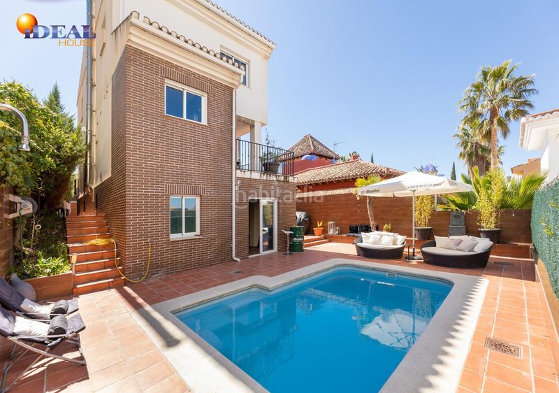 Foto c2d4bd9d-6ac9-4e04-b42d-1592db6fb1a8. Xalet amb aparcament piscina a Barrio de la Vega Monachil