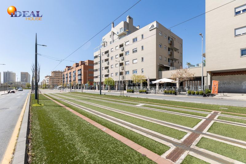 Foto dfef090b-b697-4ea5-ab44-34884b1030e2. Pis amb aparcament piscina a Campus de la Salud Granada