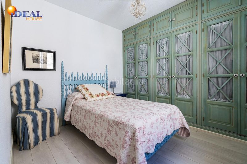 Foto 0a17ad61-1ca6-4811-9519-7aa913b68217. Àtic a Pajaritos Granada