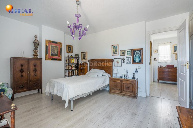 Foto 11ad2923-77d8-4148-b82c-fe55f4ee2580. Àtic a Pajaritos Granada