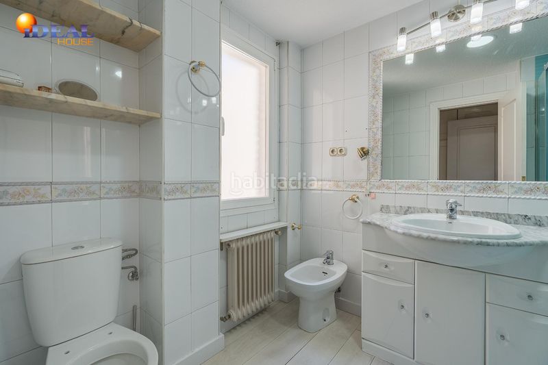 Foto 154c39ed-8586-47e6-baaf-472efce69068. Àtic a Pajaritos Granada