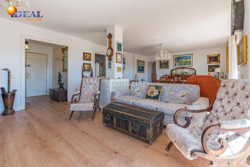 Foto 1b90a996-ceff-4b92-8e8e-f65a897796c8. Àtic a Pajaritos Granada