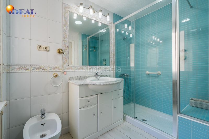 Foto 2f9fd35f-46c0-42da-9a2a-81e56d2810f1. Àtic a Pajaritos Granada