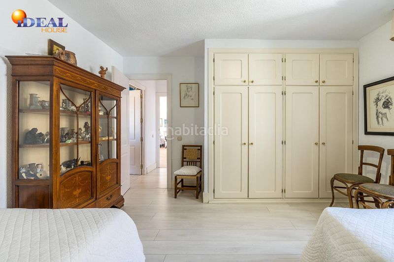 Foto b0bebf0d-6381-48e6-bcec-fe39ade4654f. Àtic a Pajaritos Granada