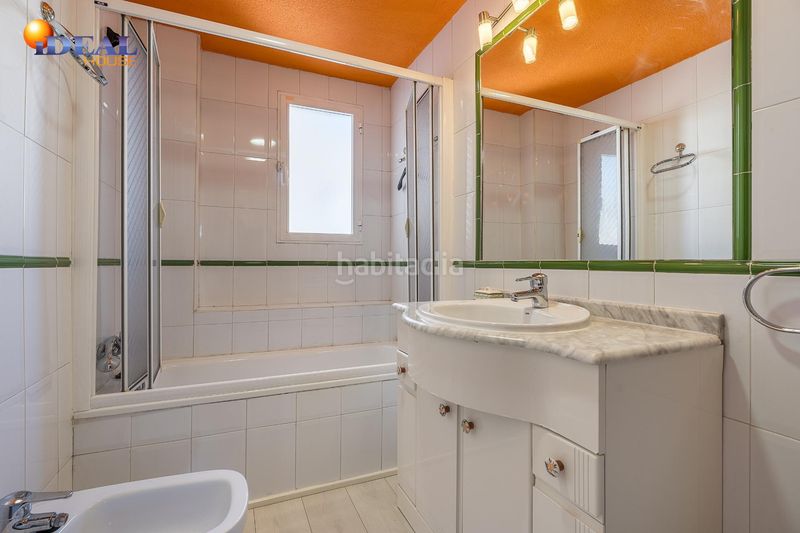 Foto c3d3bc40-6510-4a4f-9c6e-9d48d77c629b. Àtic a Pajaritos Granada