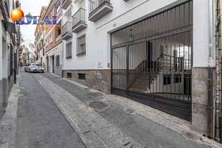 Aparcament cotxe a Calle AGUA DE CARTUJA 36