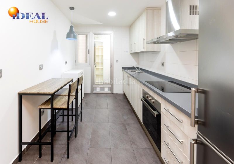 Foto ae95e3d2-7247-4c9f-bf17-521ca85d6760. Pis amb aparcament piscina a Carretera de Granada-La Alcazaba Alhendín