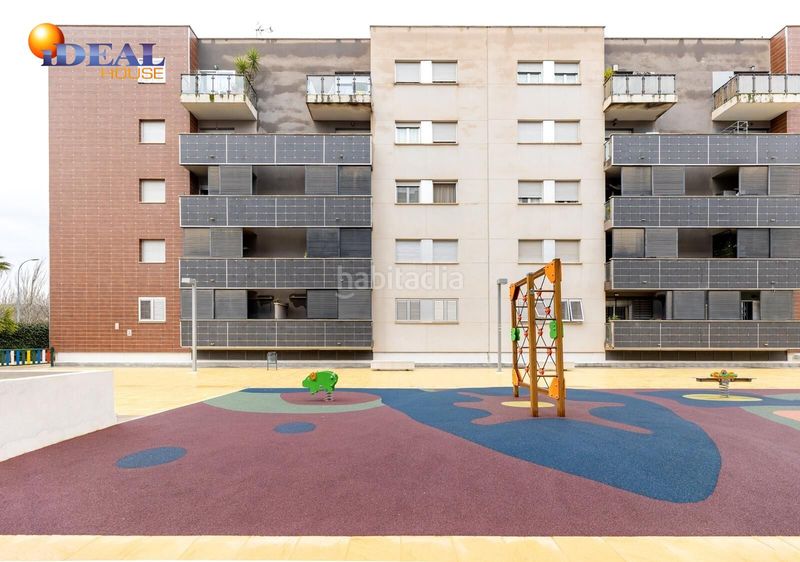 Foto d5ebd87c-f786-47e2-878f-4ccb45f94528. Pis amb aparcament piscina a Carretera de Granada-La Alcazaba Alhendín