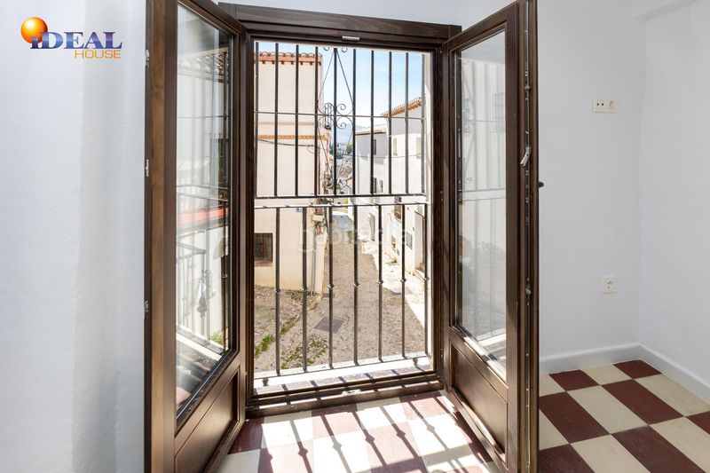 Foto cc1129b9-cb93-42d4-a242-f46d25950e77. Piso encantador albaycín en Barrio de Albaicín Granada