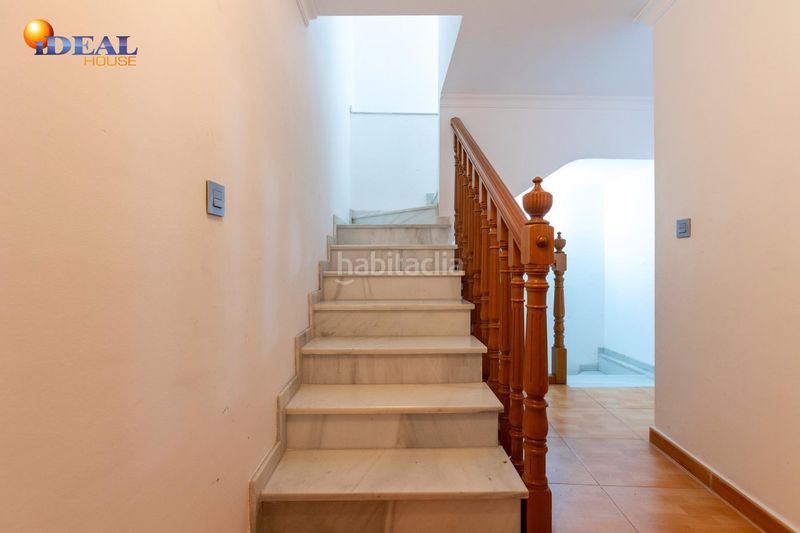 Foto ca0ceea6-5ed0-4359-89a9-c6226bdfa8dc. Casa a calle santa isabel 22 a Almuñecar centro Almuñécar