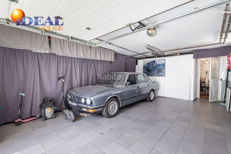 Foto a616f708-6dc8-47da-a0cc-851b03bd4577. Casa aparellada amb aparcament a Atarfe