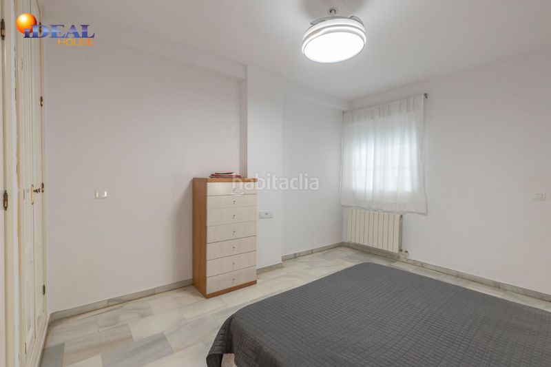 Foto da890b18-8699-41a9-8f54-90cec54f1f6d. Pis amb calefacció a Angustias - Chana - Encina Granada