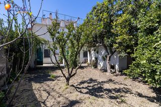 Masía  Camino de churriana. Bella casa con terreno