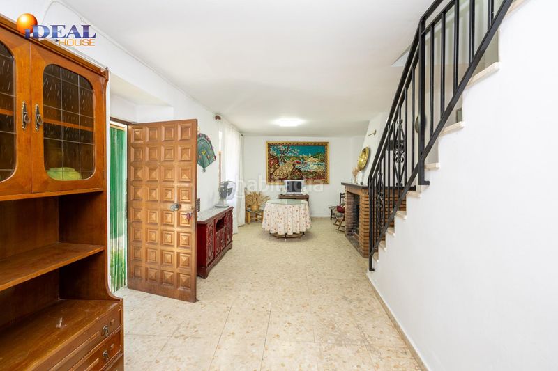 Foto 1f1e59db-ef1b-4b35-87a0-6fd00674c230. Masia amb aparcament a Poniente Armilla