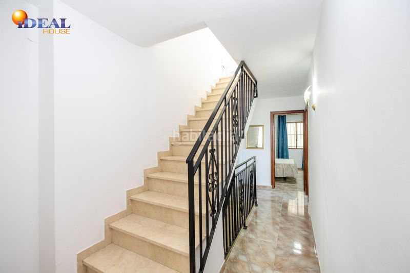 Foto 5a53e8e4-16b1-43f7-a1b7-c7a9cefb17bd. Masia amb aparcament a Poniente Armilla