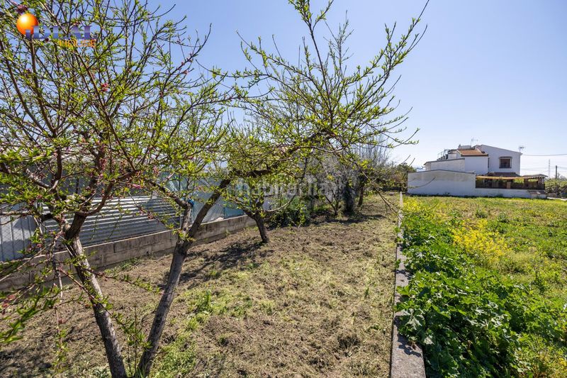 Foto c1bc06da-9dc9-4f4e-a4f8-e4eac893291e. Masia amb aparcament a Poniente Armilla