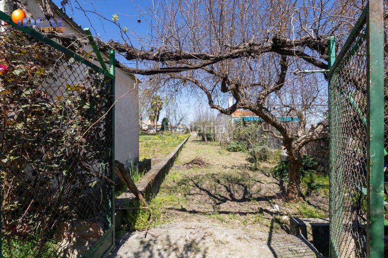 Foto dce15f2d-5923-4f0b-8d5f-2b742e241f87. Masia amb aparcament a Poniente Armilla