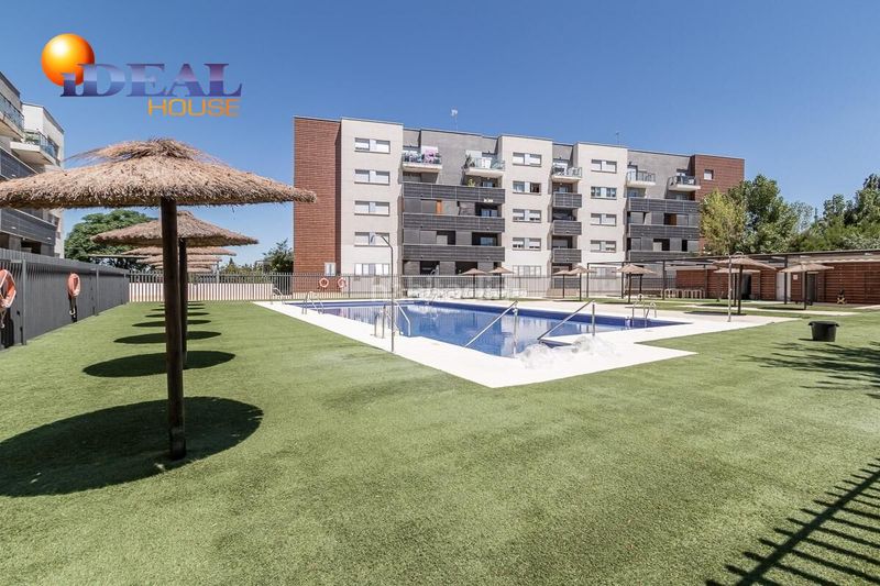 Foto 98c45178-c4d3-49a5-bbbb-3b23f7d611e9. Pis amb calefacció aparcament piscina a Carretera de Granada-La Alcazaba Alhendín