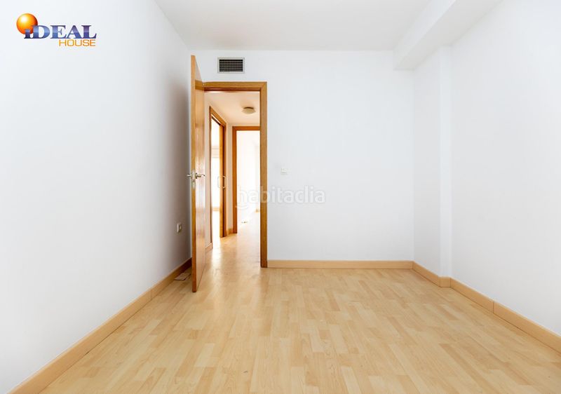 Foto 0ad44c21-f8a1-4e8f-aea5-f183f270912e. Pis amb aparcament a Monachil pueblo Monachil