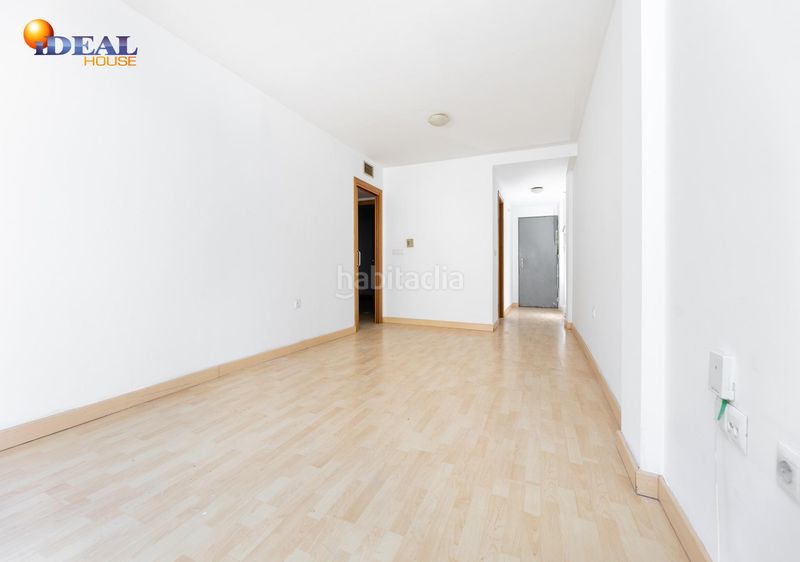 Foto ce8ee786-0d20-4bd1-80e1-8f74f27a1334. Pis amb aparcament a Monachil pueblo Monachil