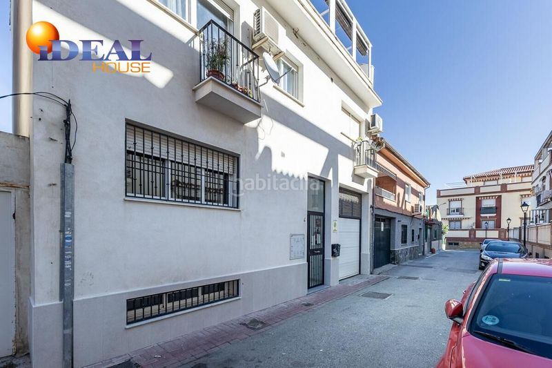 Foto bcf2208a-e1fd-4bce-b41e-fa5212a54edf. Àtic amb aparcament a Ogíjares