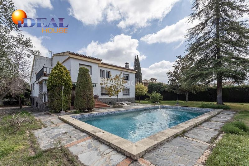 Foto f78f6318-dd6a-4580-96c6-6d796a8624b0. Casa amb aparcament piscina a Ogíjares