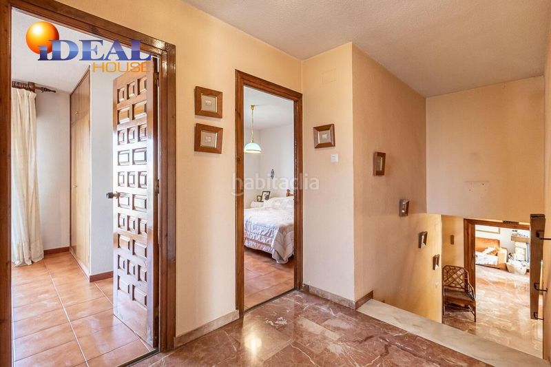 Foto f9599a3c-8433-4d57-bec2-9ec5d04ba2cf. Casa amb aparcament piscina a Ogíjares