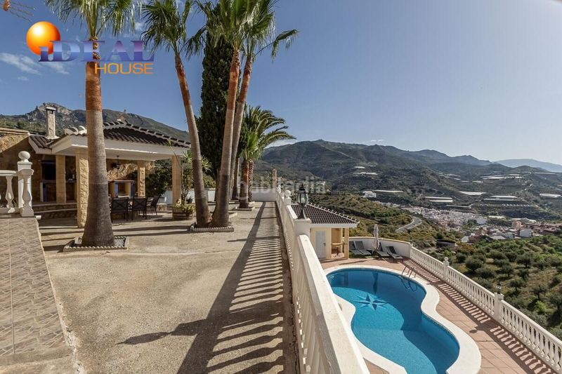 Foto 42f506e1-349d-4083-8614-551b7a052f62. Xalet amb aparcament piscina a Ítrabo