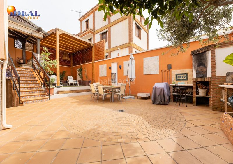 Foto 8add8d5a-07a6-4eb2-afa7-329be6a2572d. Casa aparellada amb aparcament a Jun
