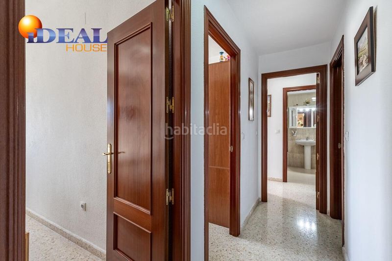 Foto 07cf0099-7934-476e-bb43-bab880f8b562. Pis amb calefacció aparcament a Joaquina Eguaras Granada