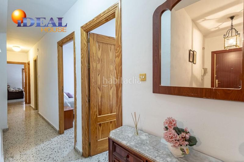 Foto cbfd676e-ad91-4e66-840c-16fa4adfea78. Pis a Centro - Sagrario Granada