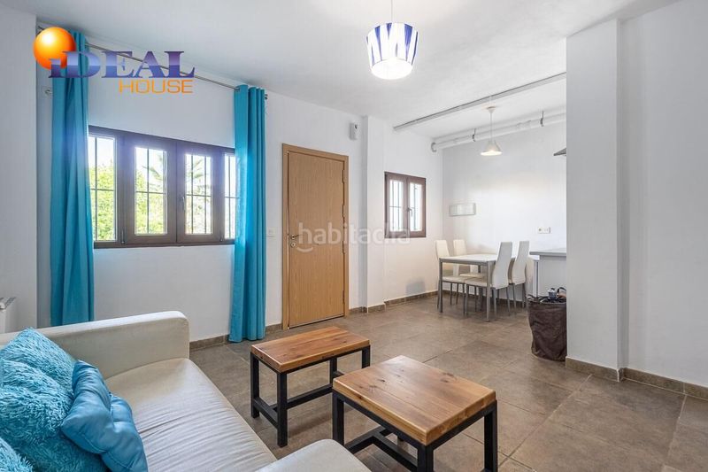 Foto d5113375-417c-45f9-a2a5-8b18d2e703d9. Edificio in Arenas del Rey