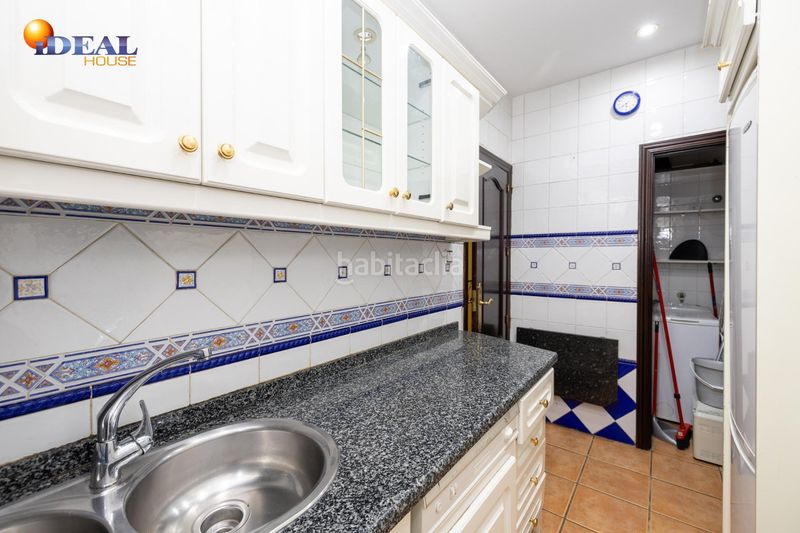 Foto 601ffb50-61e9-4550-8760-fa280cdc0807. Etagenwohnung in Centro - Sagrario Granada